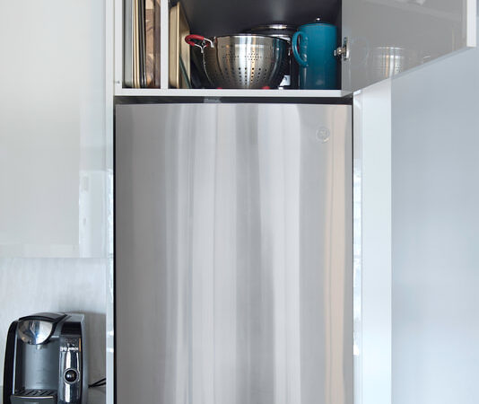 shuter-leslievillekitchens-nicolabettsphoto-6_orig